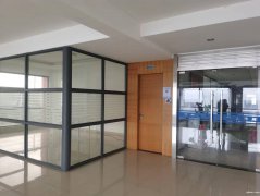 通京大道335號廠房招租。交通方便，變壓器容量大，有兩證。