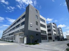 獨門獨院送院子廠房出售，50年全新廠房