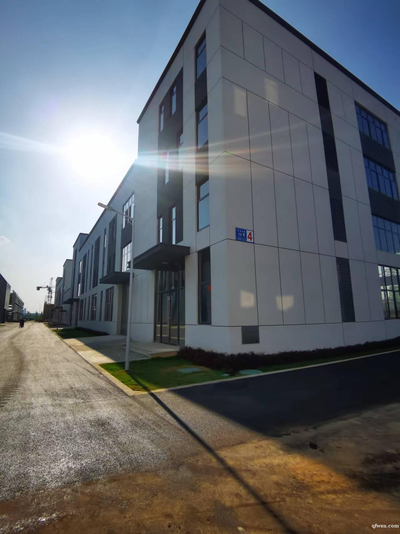 小面積分層廠房及單層鋼結(jié)構(gòu)出售 小面積分層廠房及單層鋼結(jié)構(gòu)出售